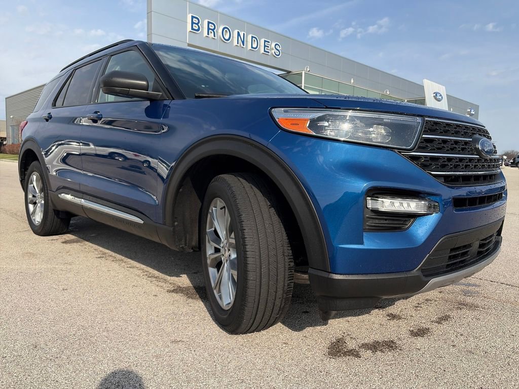Used 2023 Ford Explorer XLT w/ Equipment Group 202A AWD/4WD image 1