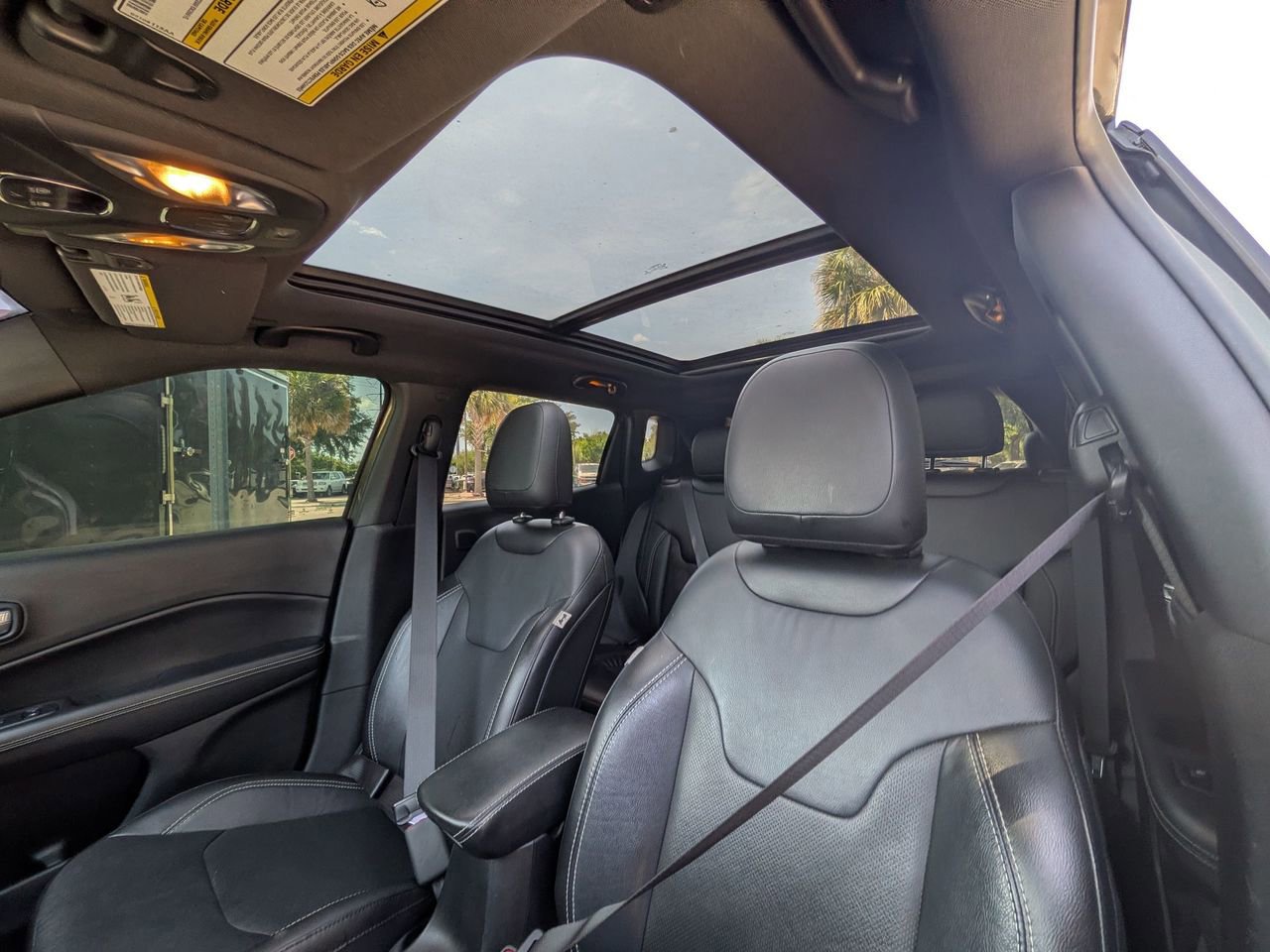 Used 2021 Jeep Compass Latitude w/ Sun and Sound Group FWD image 19