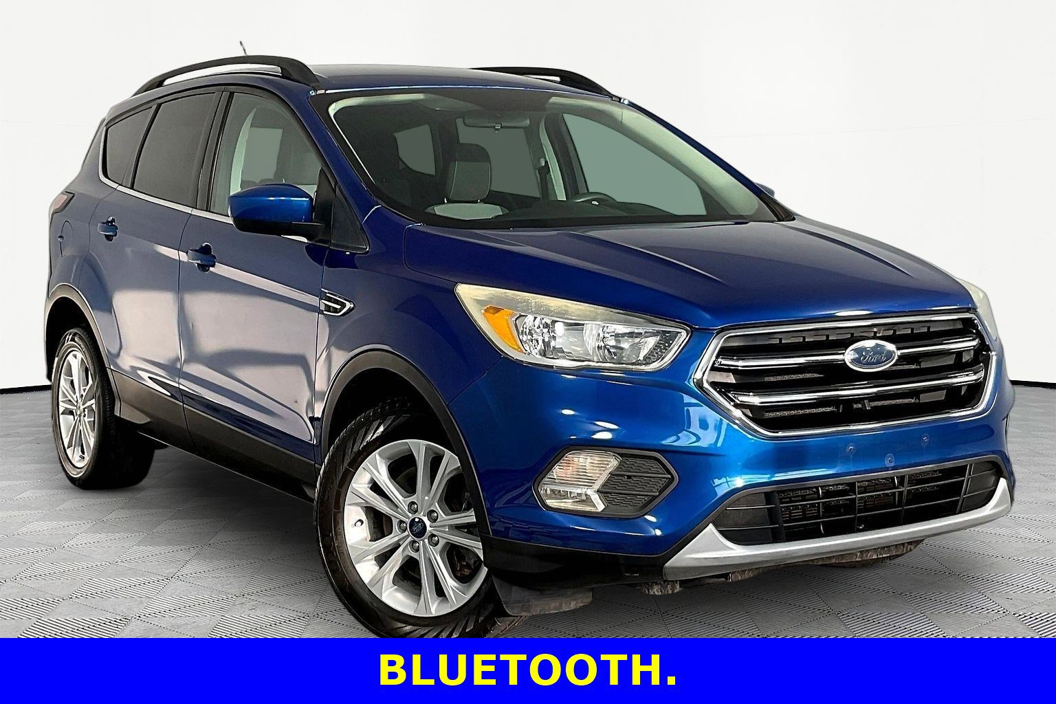Used 2018 Ford Escape SE image 3