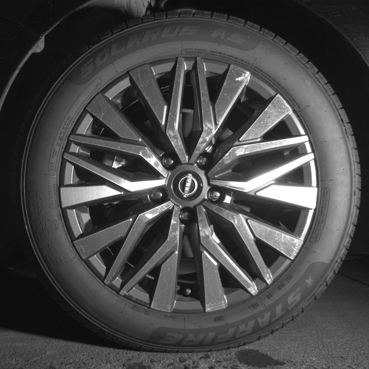 Used 2025 Nissan Altima 2.5 SV image 12