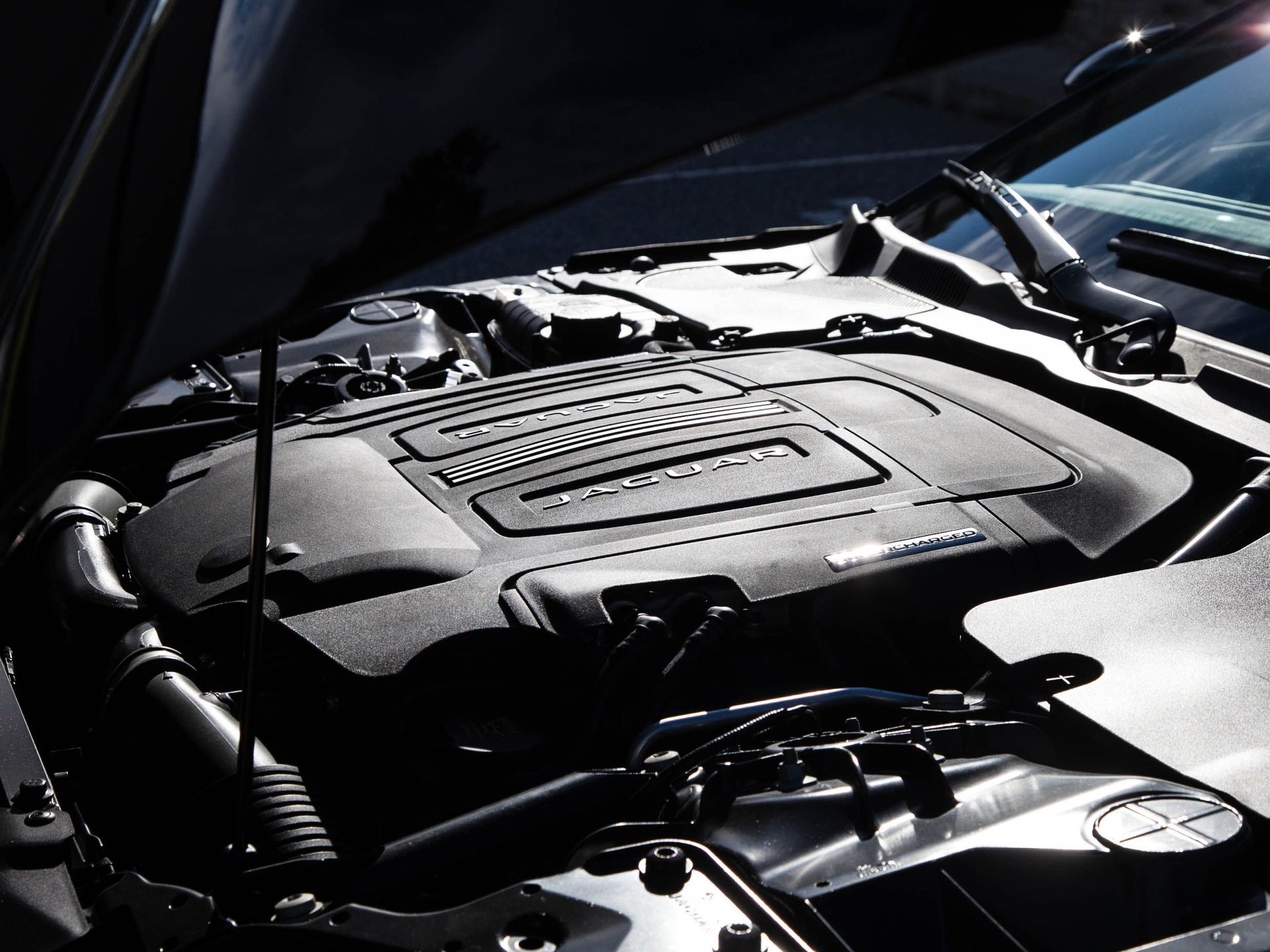 Used 2015 Jaguar F-TYPE S image 31