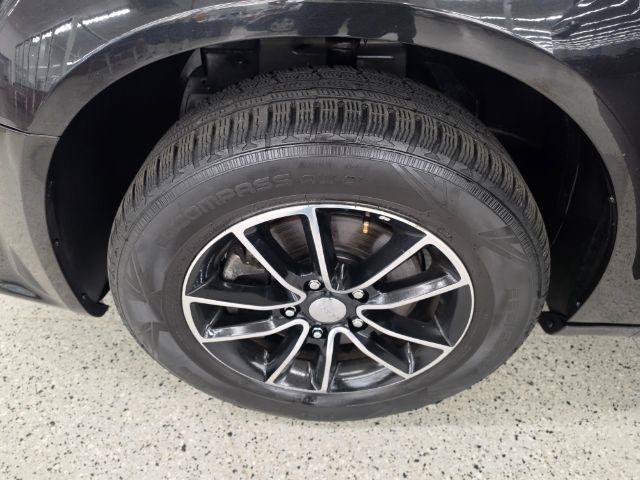 Used 2018 Dodge Grand Caravan SE FWD image 33