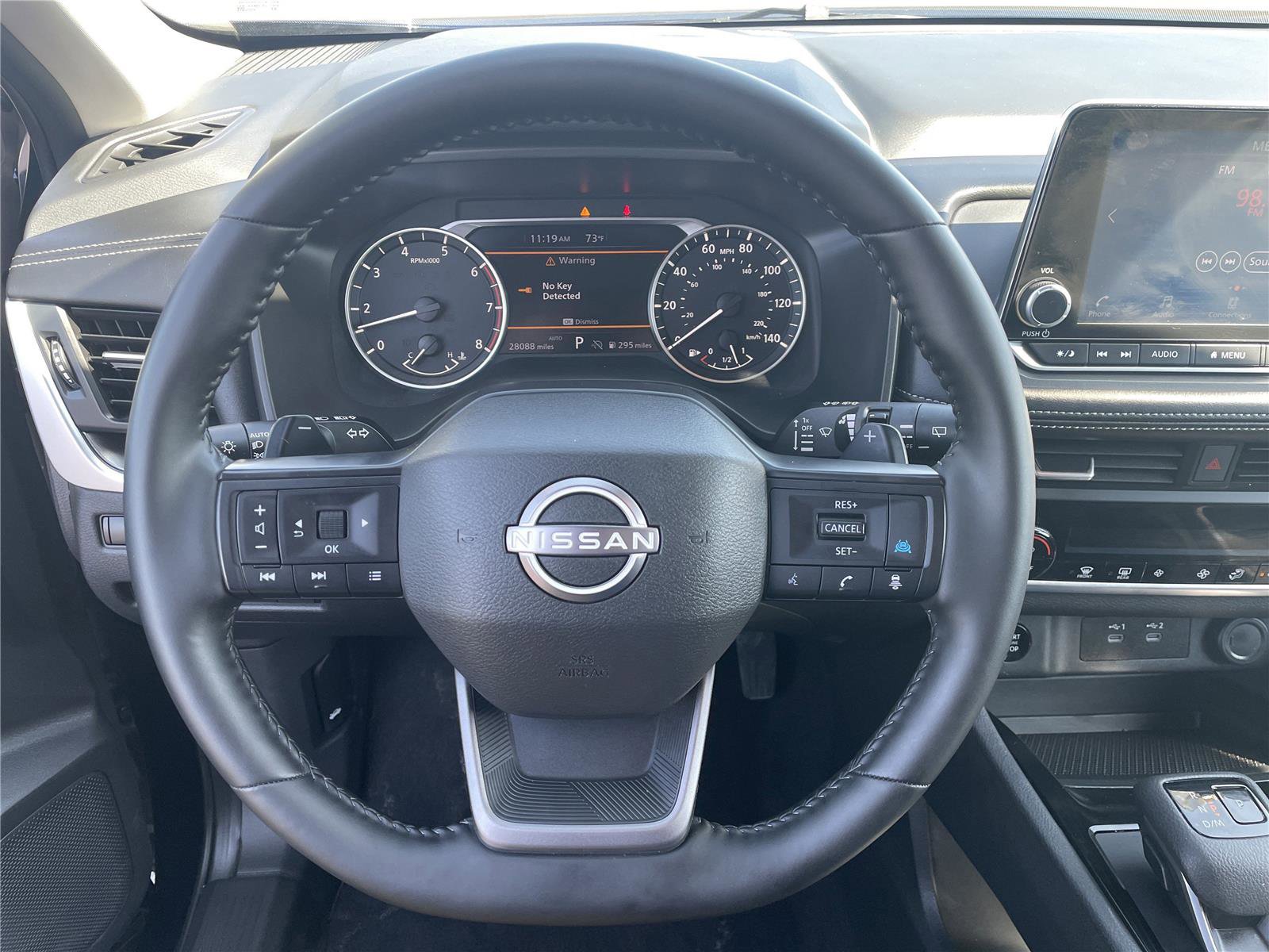 Used 2025 Nissan Rogue SV image 12