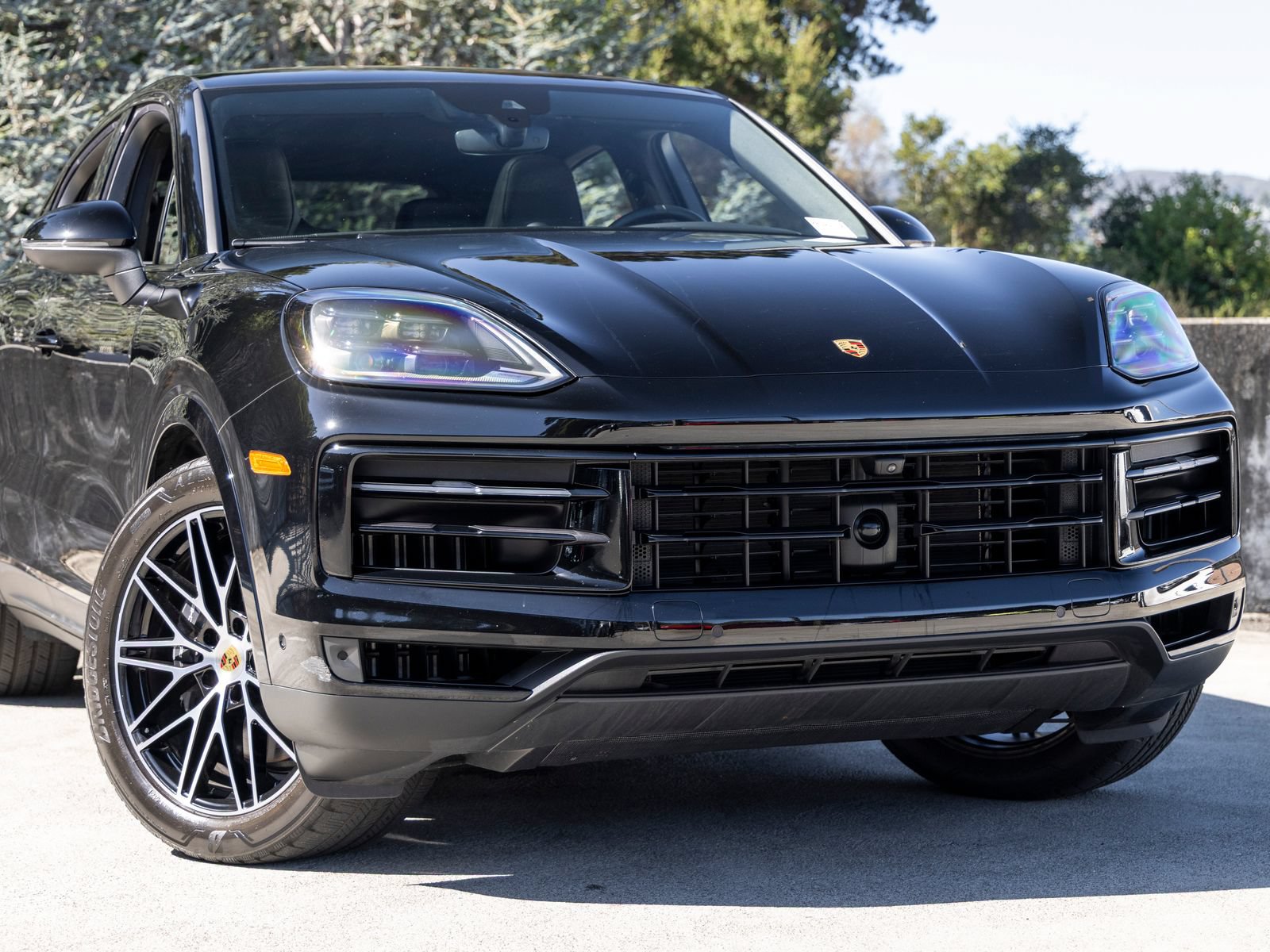 Used 2024 Porsche Cayenne Coupe AWD/4WD image 9