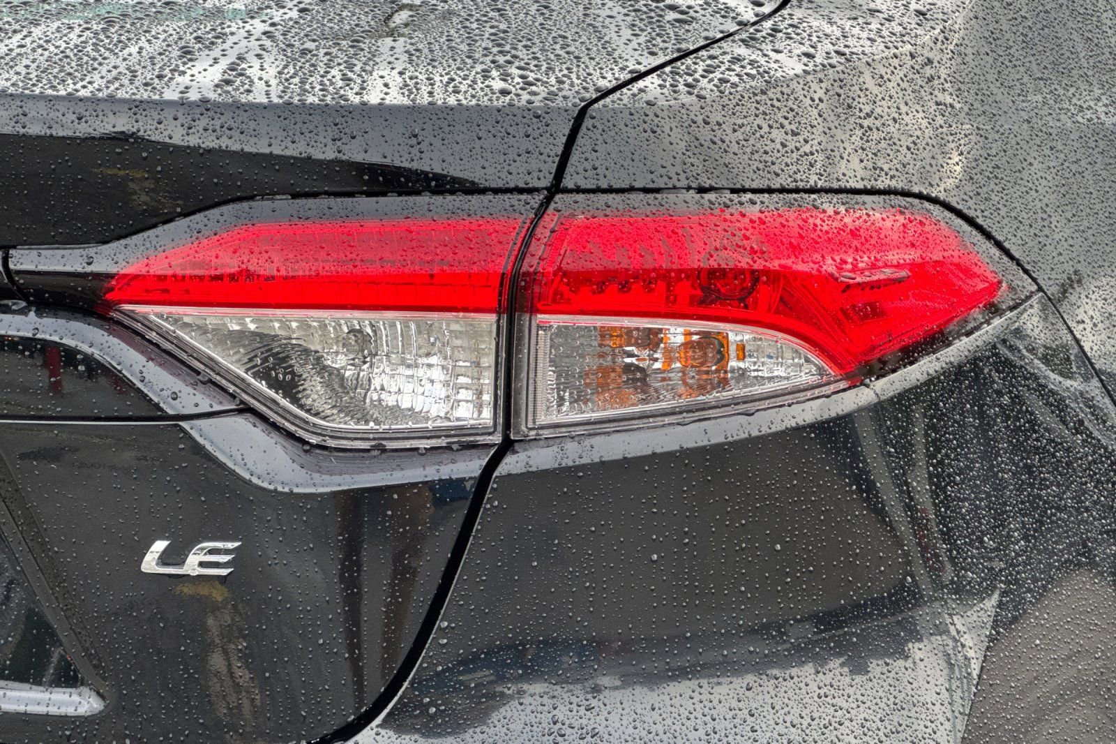 Used 2025 Toyota Corolla LE image 26