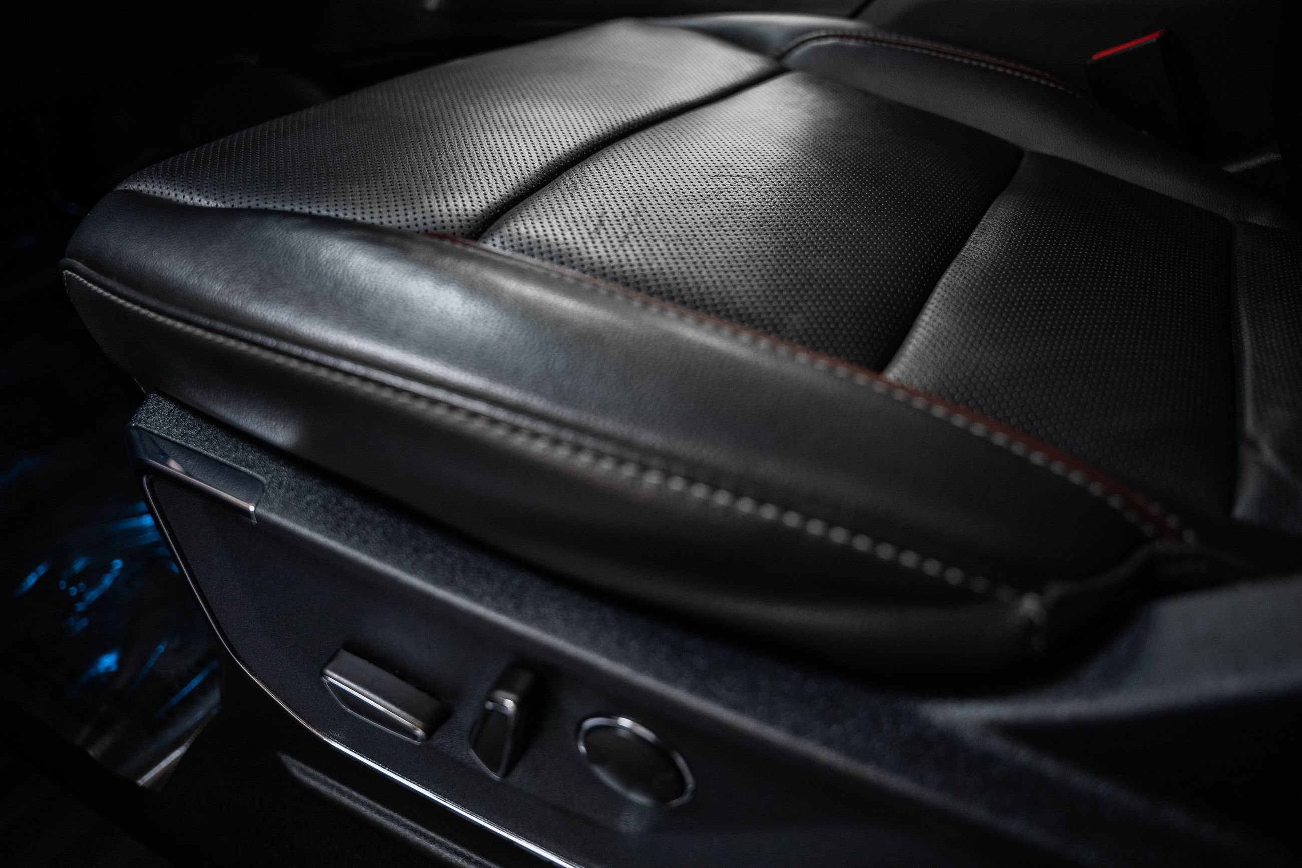 Certified 2021 Ford F150 Lariat w/ Equipment Group 502A High image 43