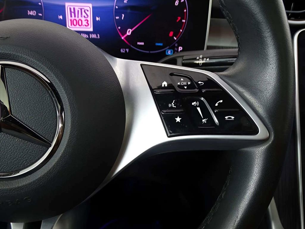 Used 2025 Mercedes-Benz C 300 4MATIC Sedan image 37