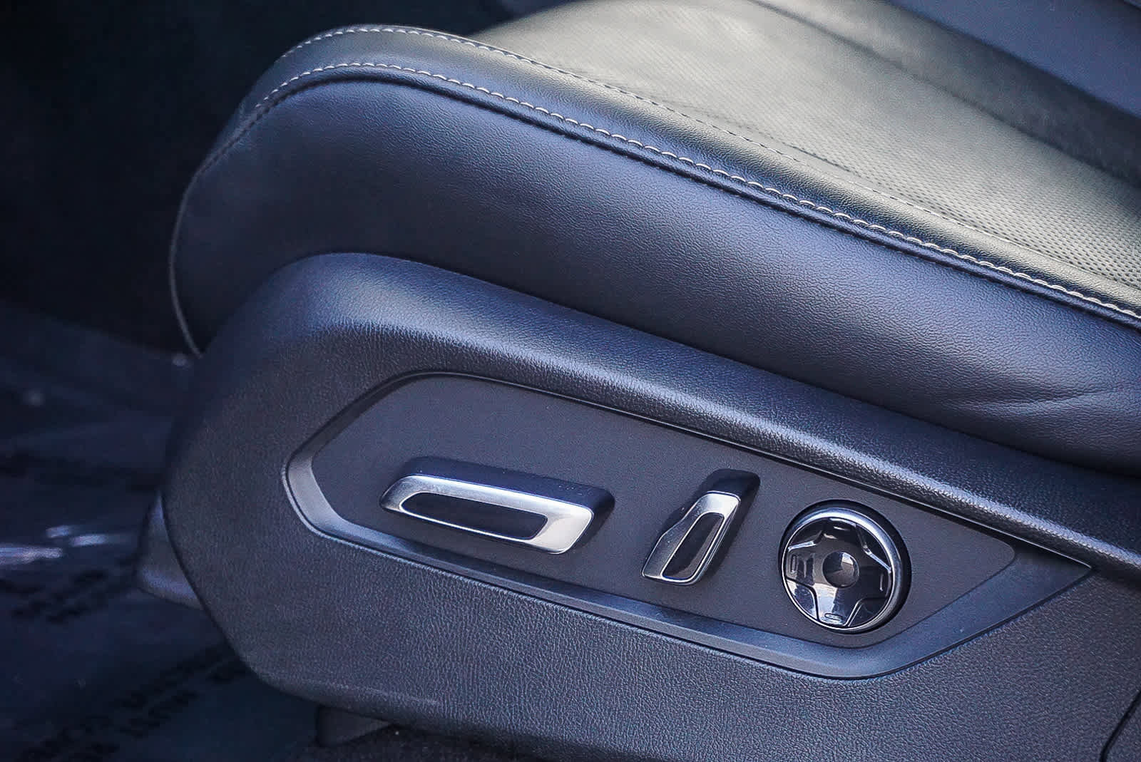 Used 2023 Acura MDX FWD w/ Technology Package image 21
