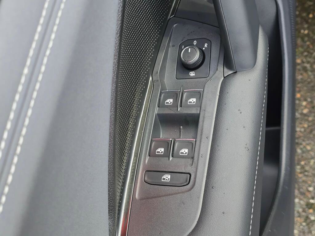 New 2026 Volkswagen Tiguan SE image 20
