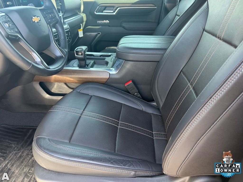 Used 2025 Chevrolet Silverado 1500 High Country image 12