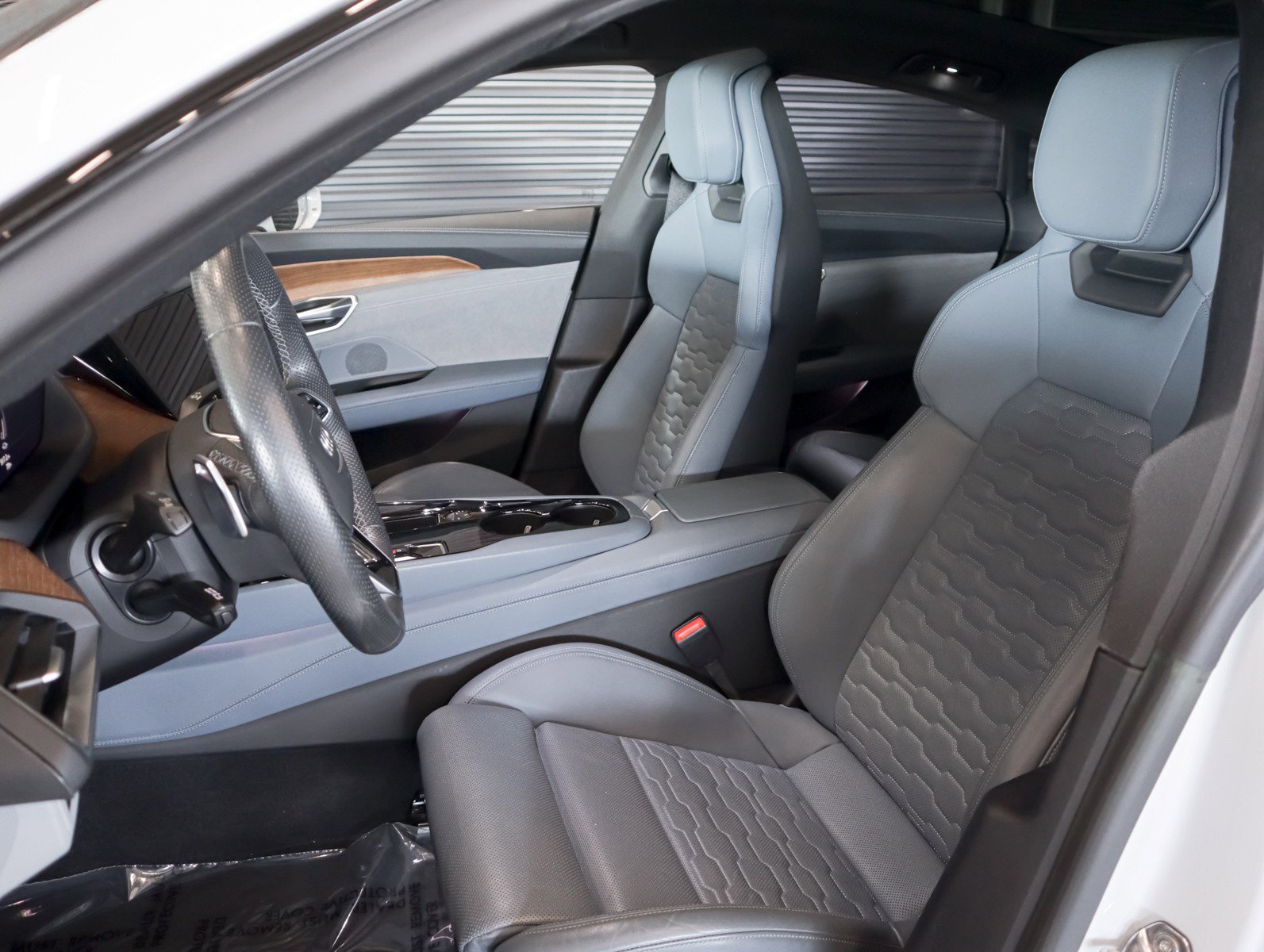 Used 2023 Audi e-tron GT Prestige w/ Prestige Package AWD/4WD image 7