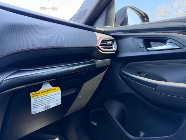 Used 2021 Chevrolet TrailBlazer RS w/ Technology Package image 25