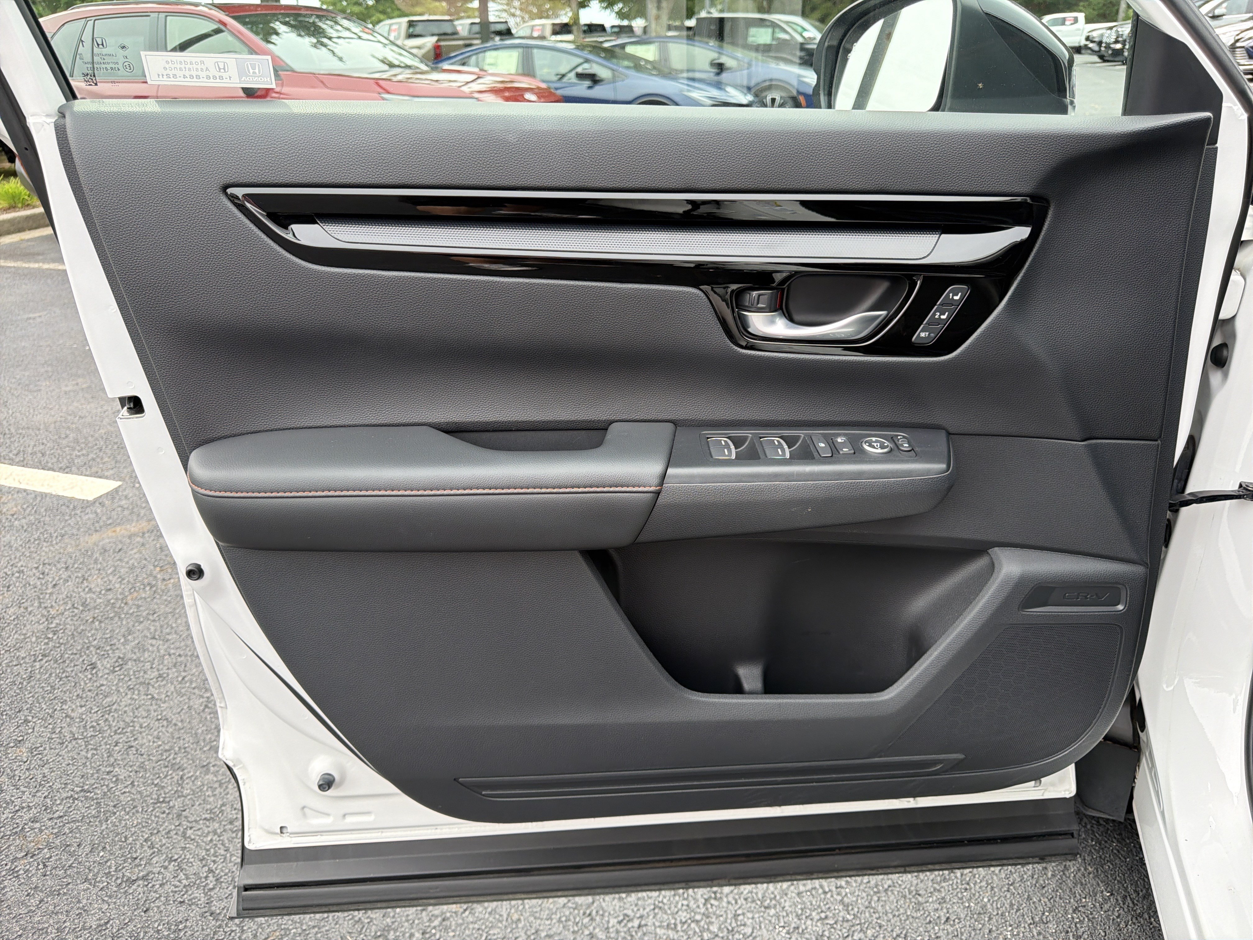 Used 2023 Honda CR-V Sport Touring image 10