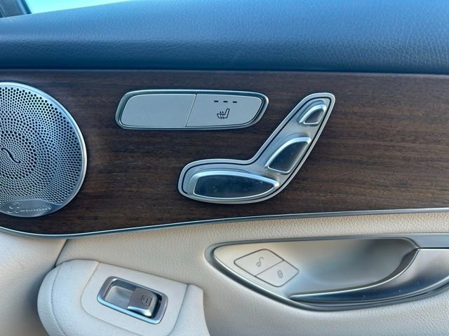 Used 2020 Mercedes-Benz GLC 300 4MATIC image 22