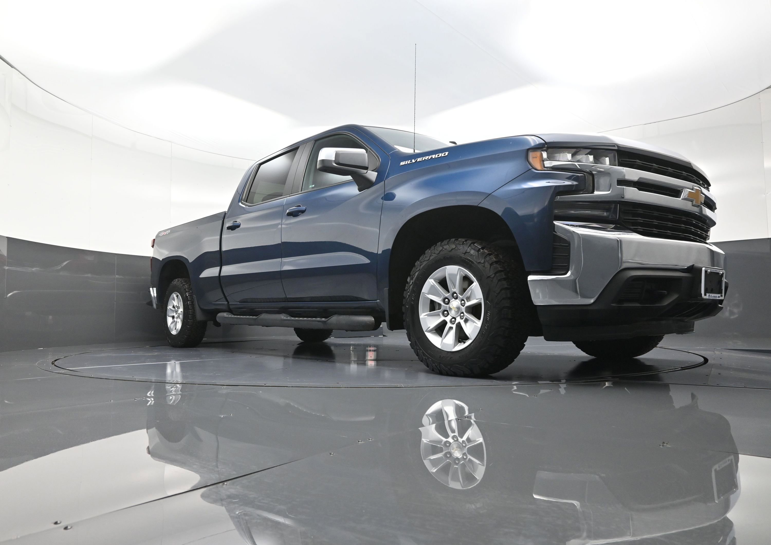 Used 2020 Chevrolet Silverado 1500 LT w/ Convenience Package image 9