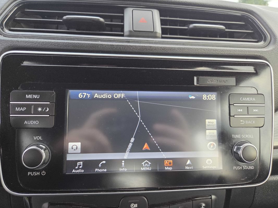 Used 2019 Nissan Leaf SV w/ SV Technology Package FWD image 21
