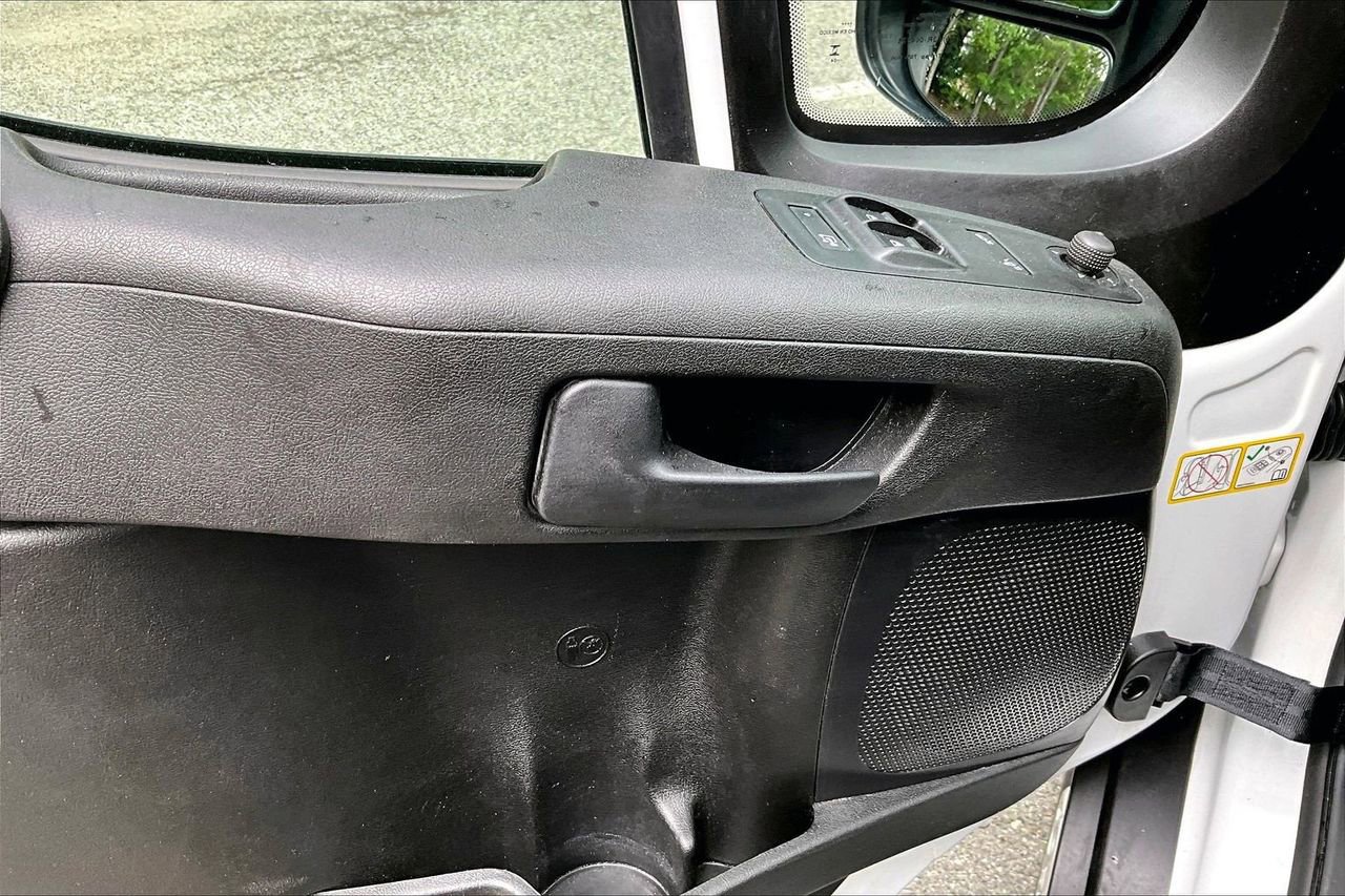 Used 2024 RAM ProMaster 2500 w/ Convenience Group FWD image 25