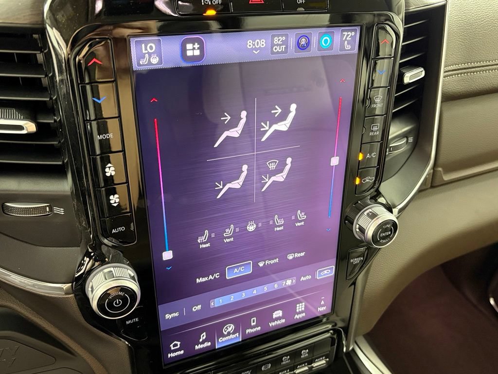 New 2026 RAM 2500 Laramie AWD/4WD image 36