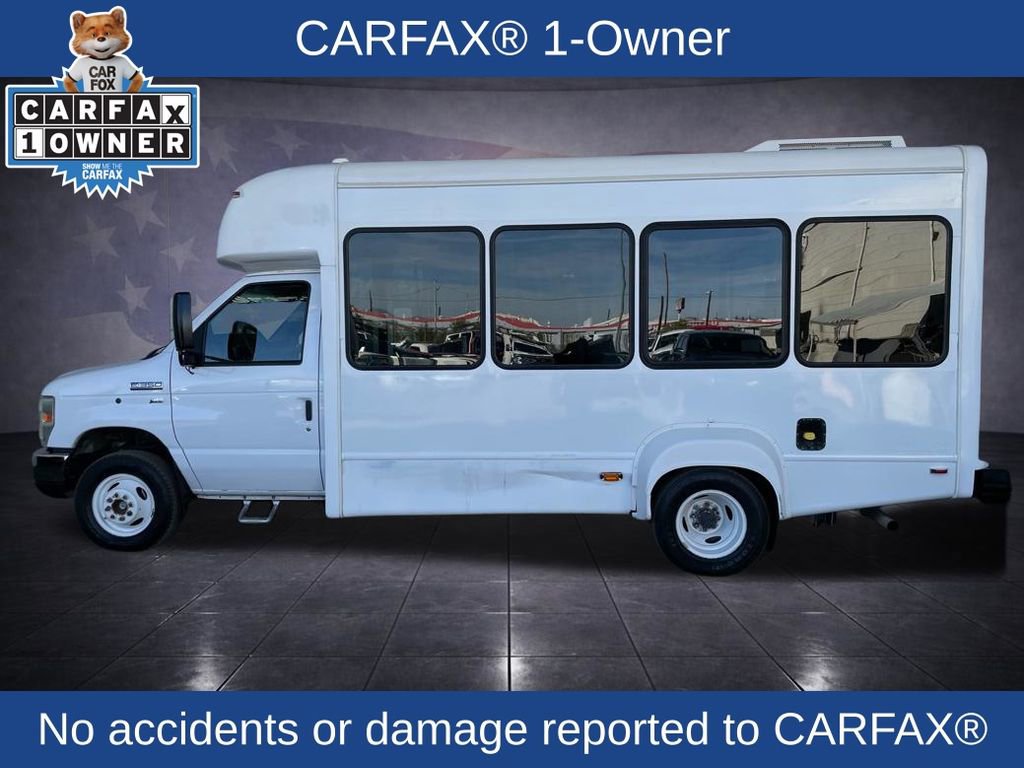 Used 2016 Ford E-350 and Econoline 350 Super Duty RWD image 2