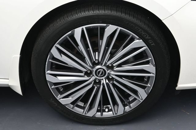 Used 2023 Nissan Altima 2.5 SL AWD/4WD image 6