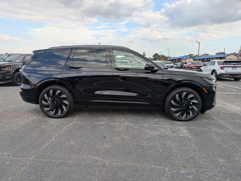 New 2026 Lincoln Nautilus Reserve AWD/4WD image 3