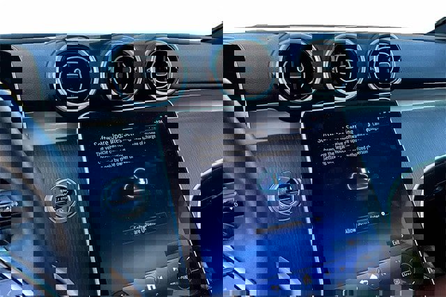 Certified 2025 Mercedes-Benz C 300 4MATIC Sedan image 13