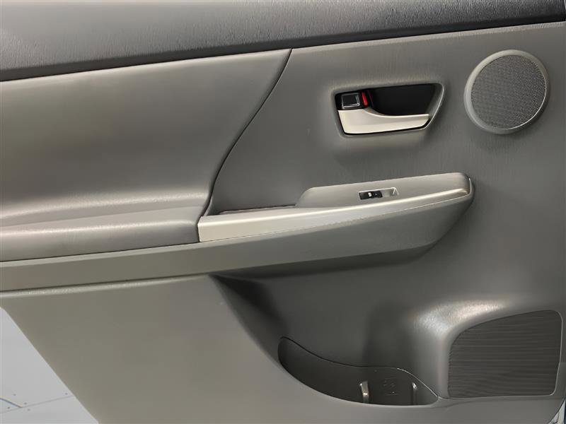 Used 2012 Toyota Prius V Five FWD image 11