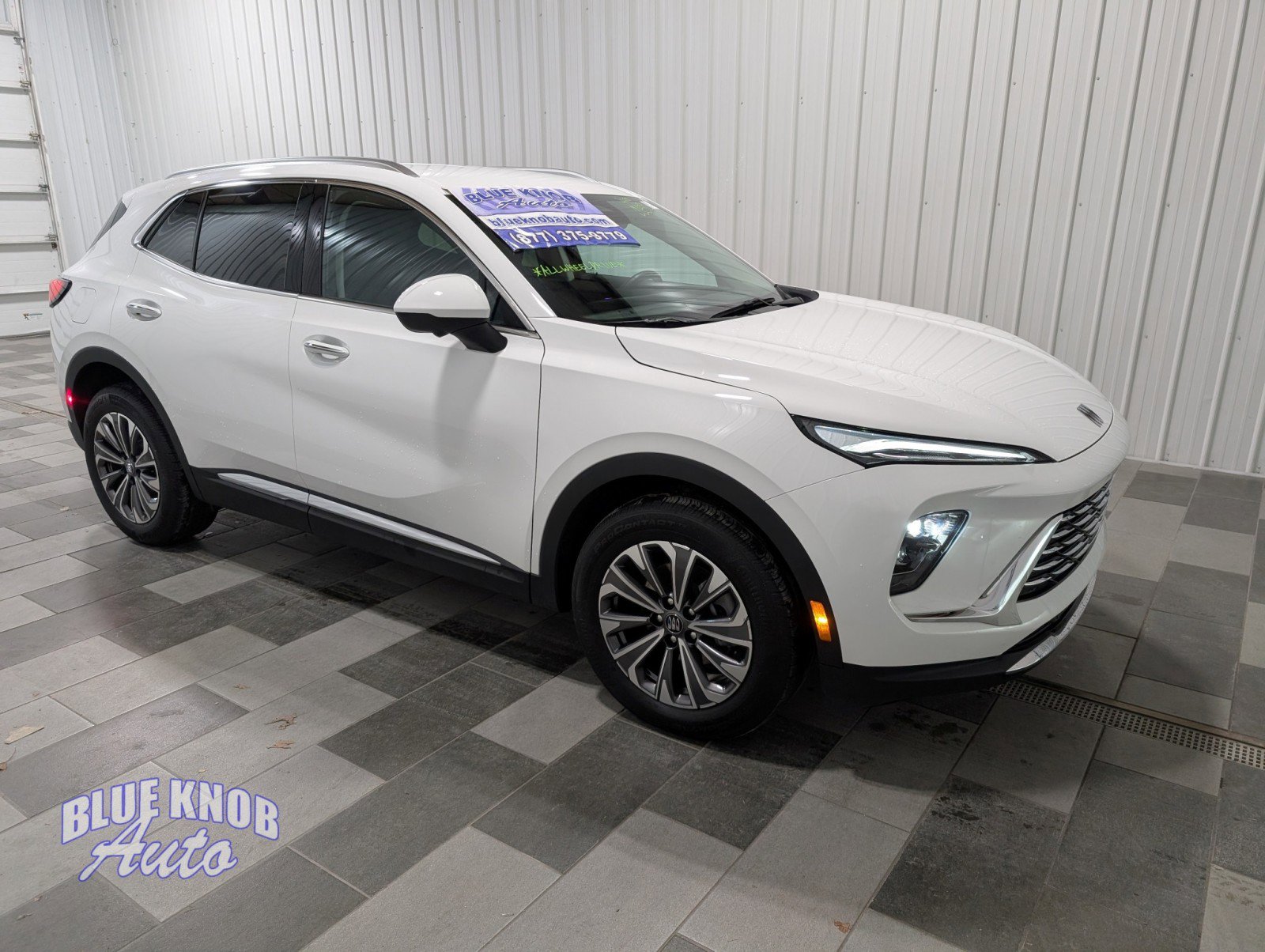 Used 2025 Buick Envision Preferred image 5