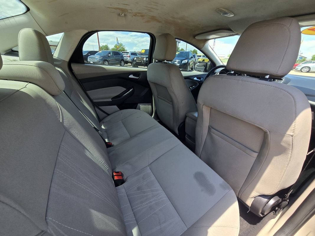 Used 2017 Ford Focus SE image 16