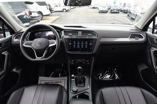 Certified 2024 Volkswagen Tiguan SE AWD/4WD image 7