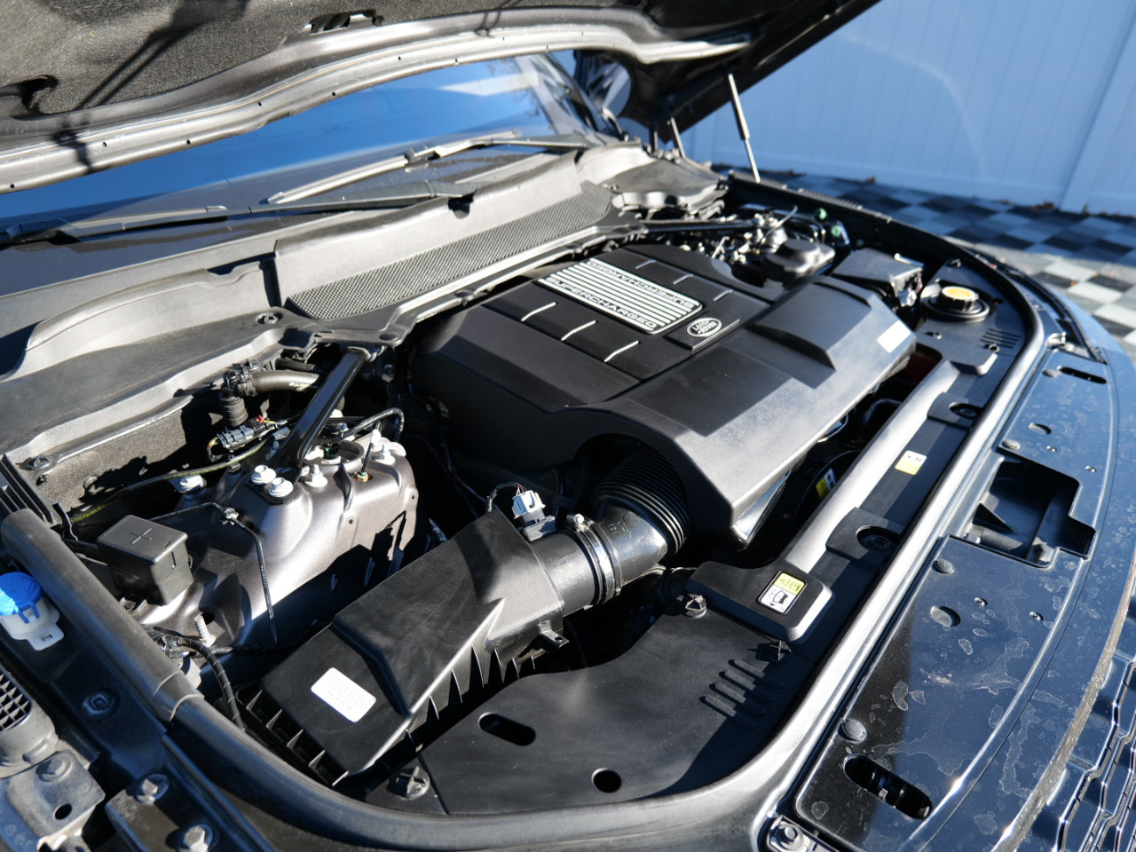 Used 2022 Land Rover Range Rover P525 Westminster Edition image 53