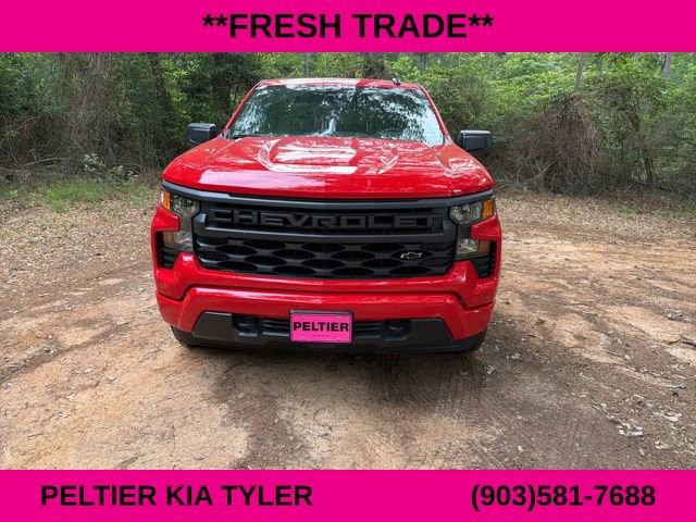 Used 2025 Chevrolet Silverado 1500 Custom RWD image 2