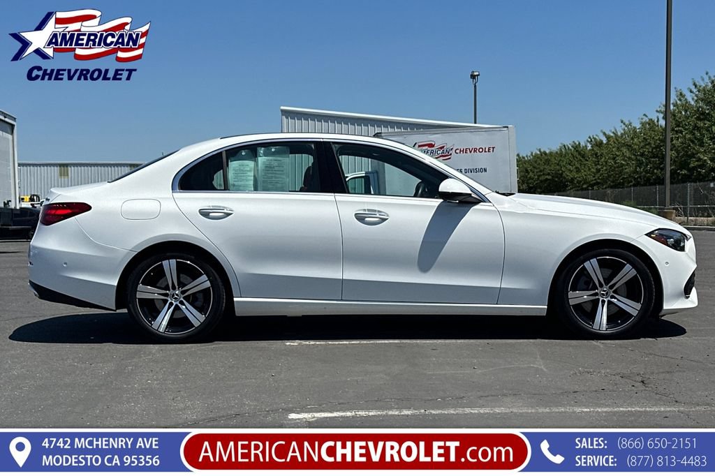 Used 2025 Mercedes-Benz C 300 4MATIC Sedan image 3