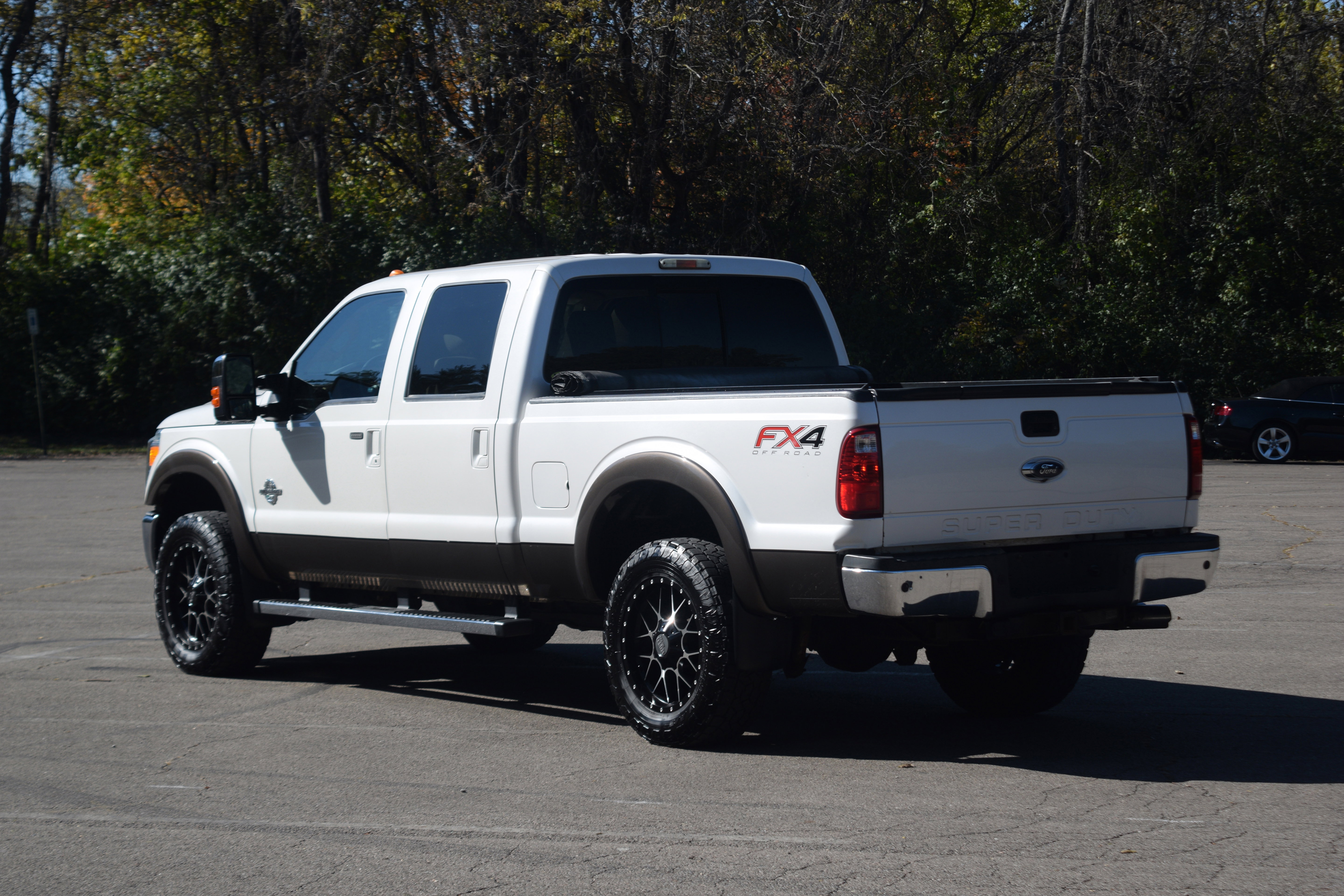 Used 2016 Ford F250 Lariat w/ Lariat Ultimate Package image 23