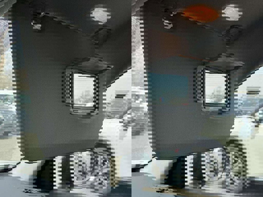 Certified 2025 Nissan Rogue SV image 8