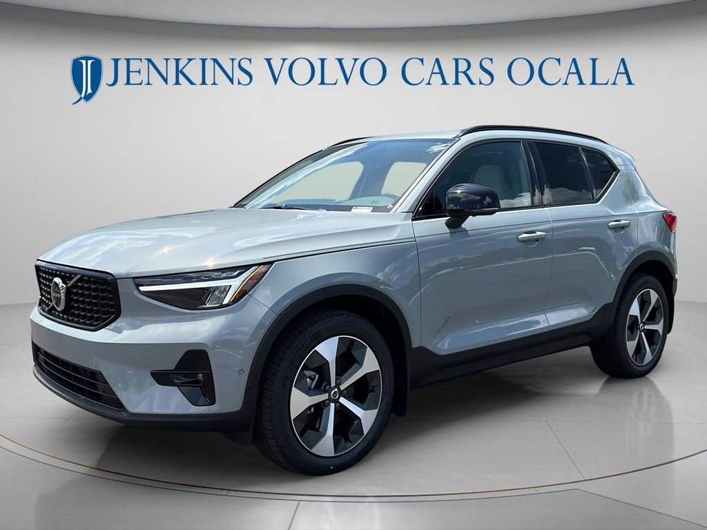 New 2026 Volvo XC40 B5 Plus w/ Protection Package Premier AWD/4WD image 7