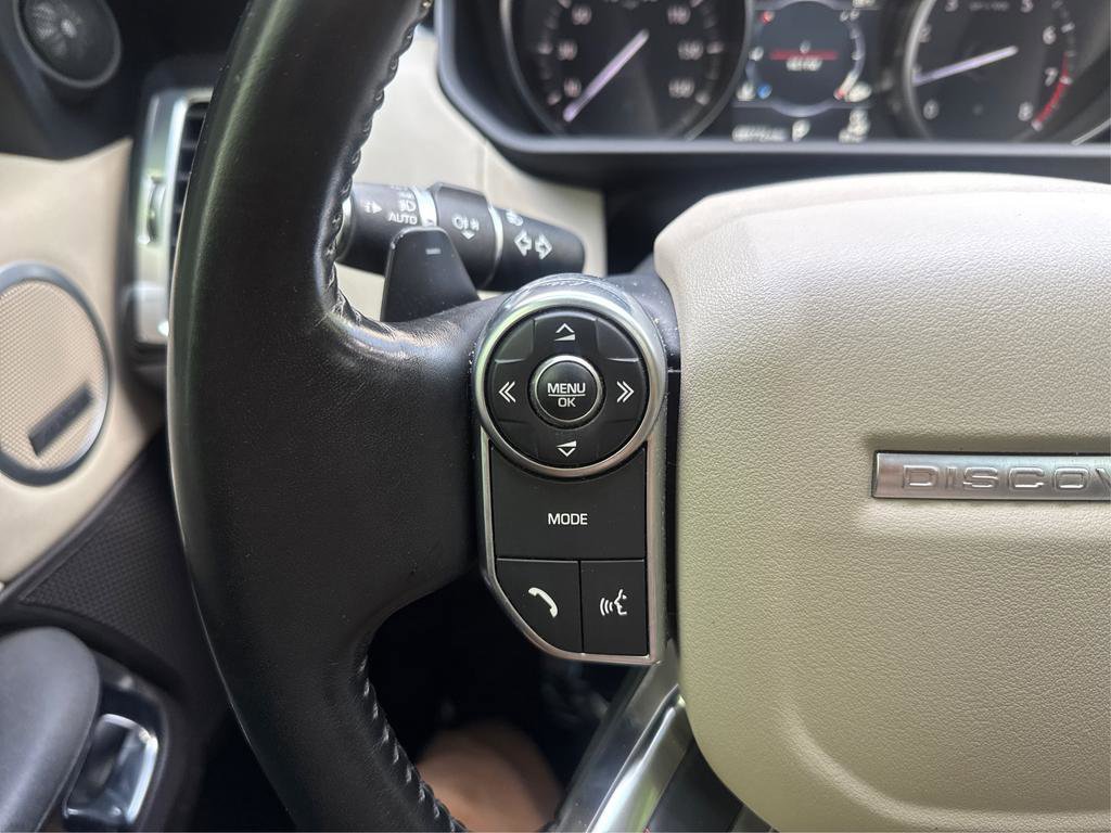 Used 2018 Land Rover Discovery SE AWD/4WD image 26