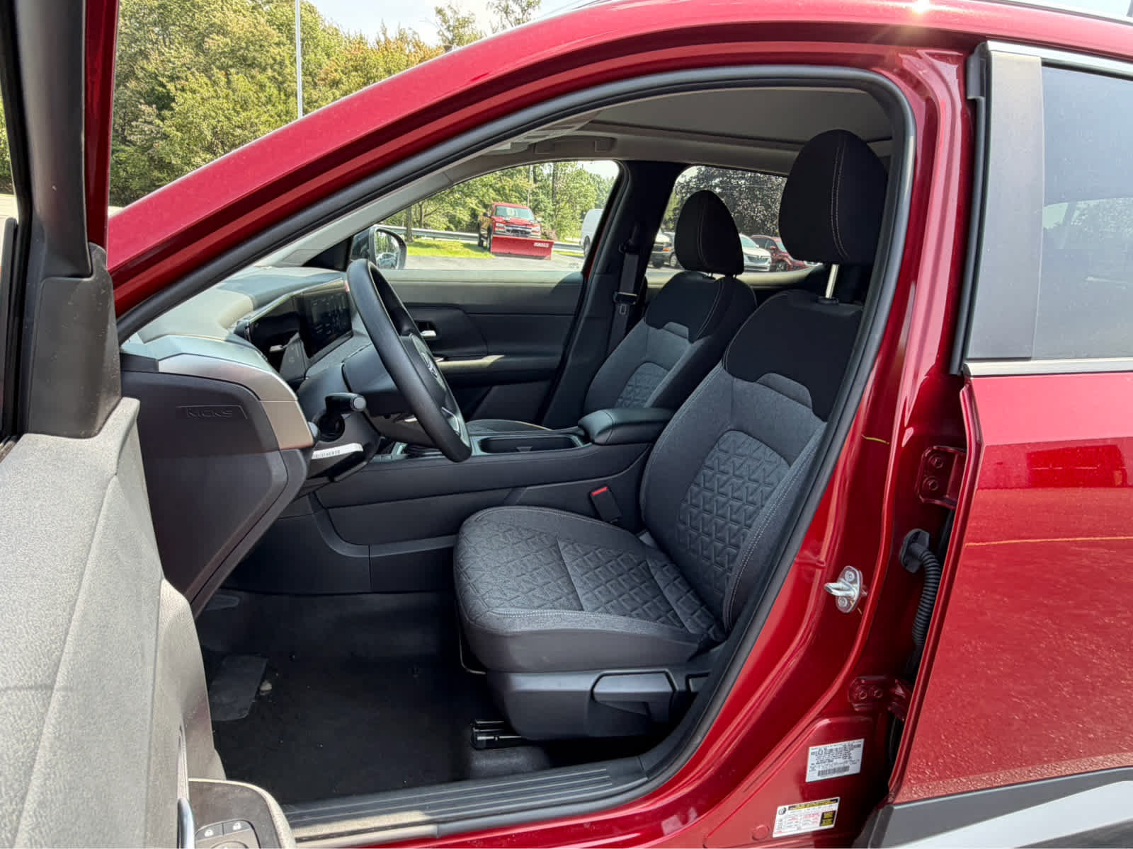 Used 2026 Nissan Kicks SV w/ SV Premium Package AWD/4WD image 14