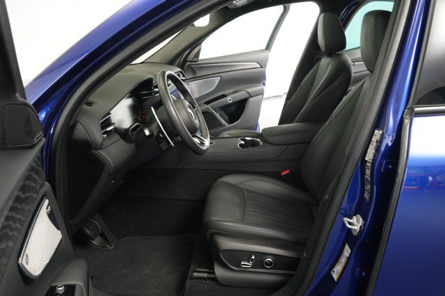 Used 2023 Maserati Grecale Modena AWD/4WD image 32