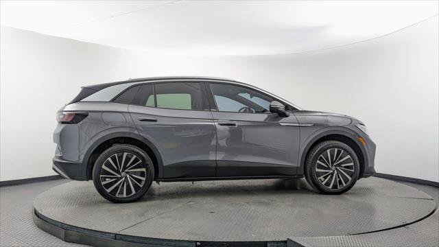 Used 2023 Volkswagen ID.4 Pro S Plus AWD/4WD image 9