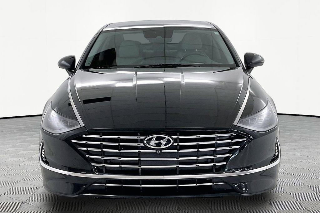 Used 2021 Hyundai Sonata Limited w/ Cargo Package FWD image 2
