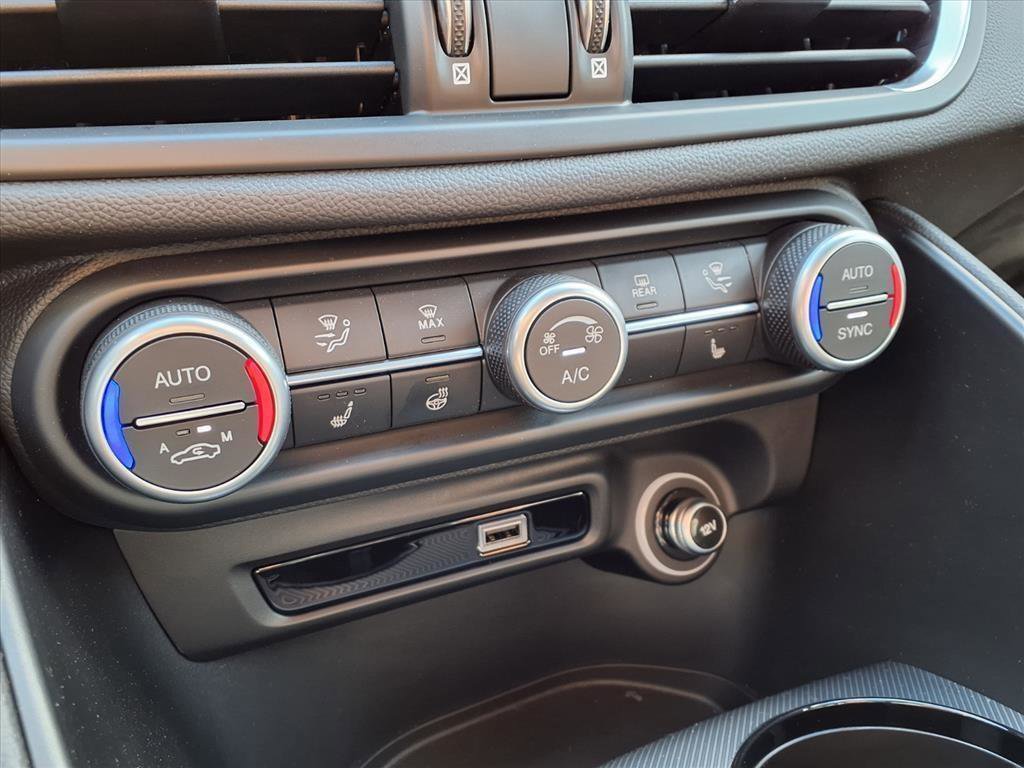 New 2025 Alfa Romeo Giulia image 13