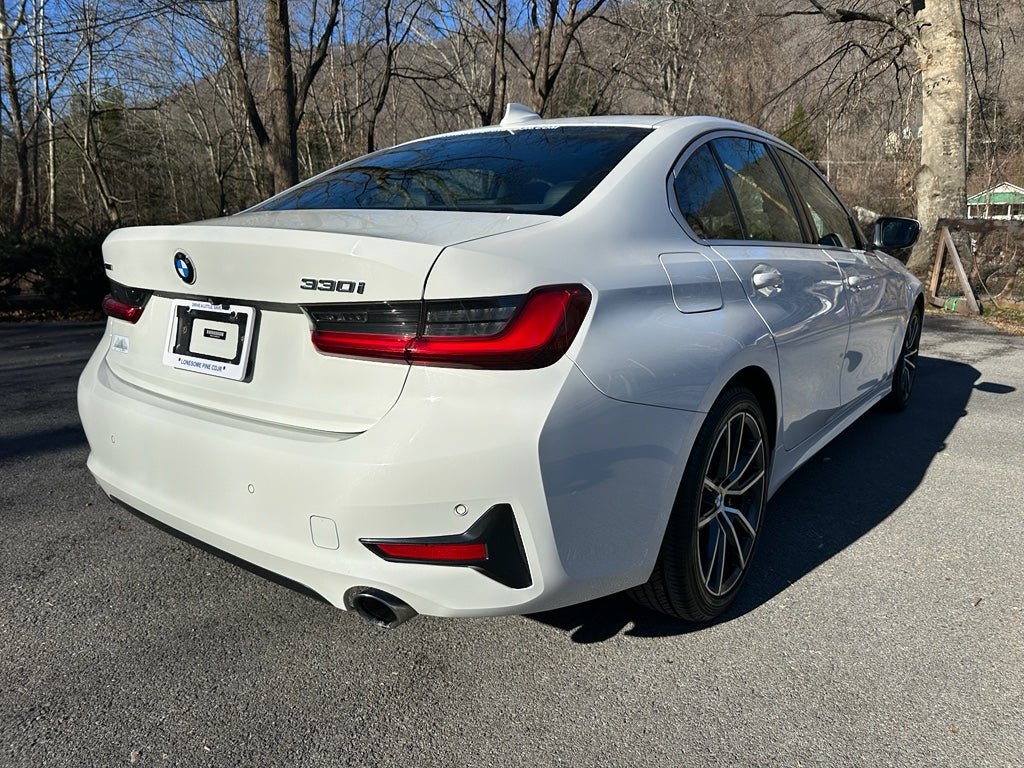 Used 2019 BMW 330i xDrive Sedan w/ Premium Package AWD/4WD image 3