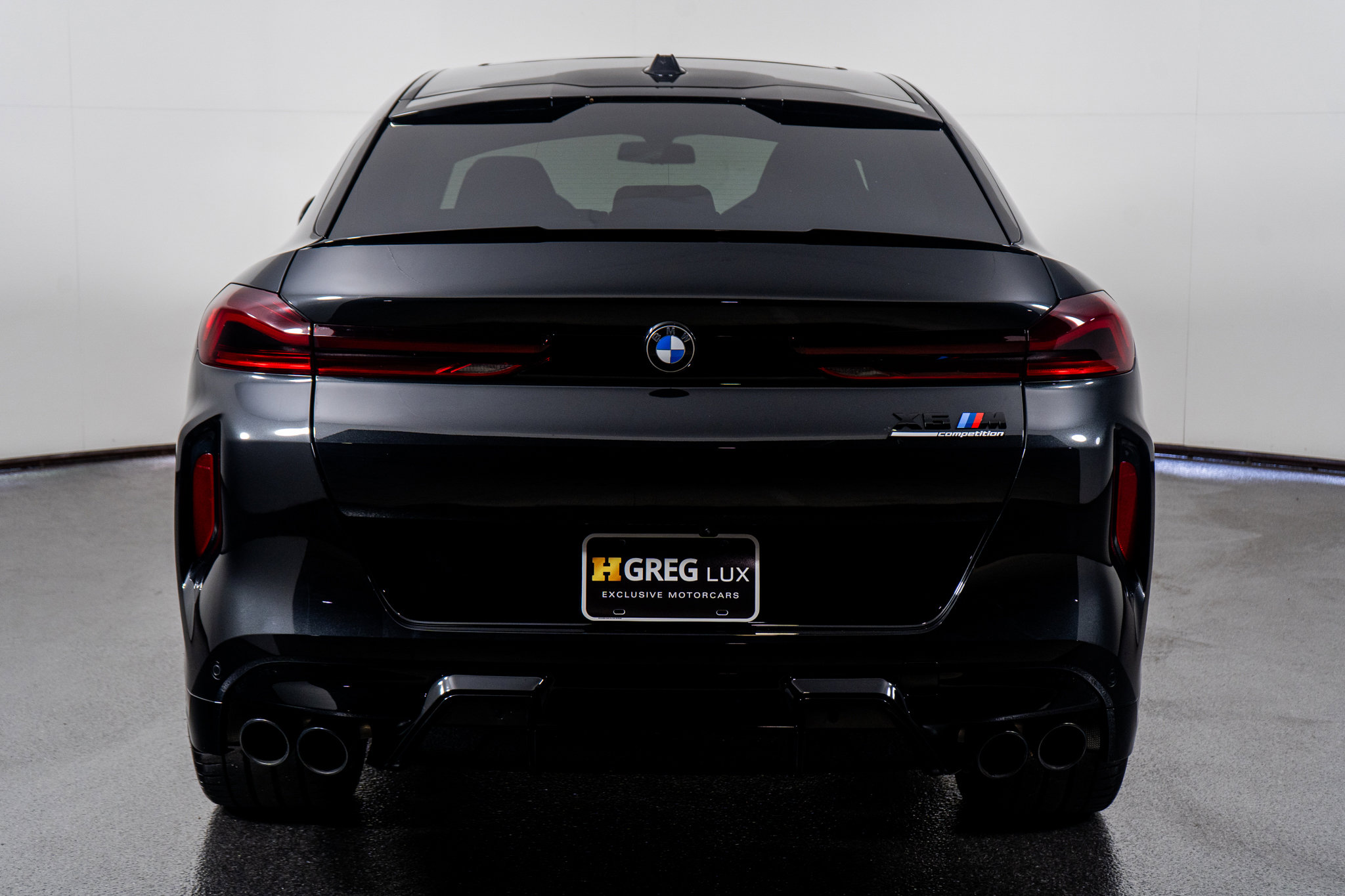 Used 2025 BMW X6 M Competition image 11