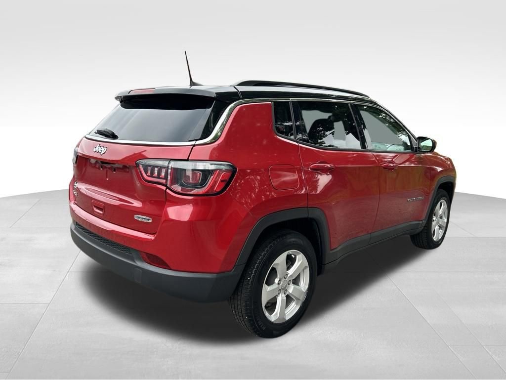 Used 2018 Jeep Compass Latitude w/ Popular Equipment Group AWD/4WD image 5