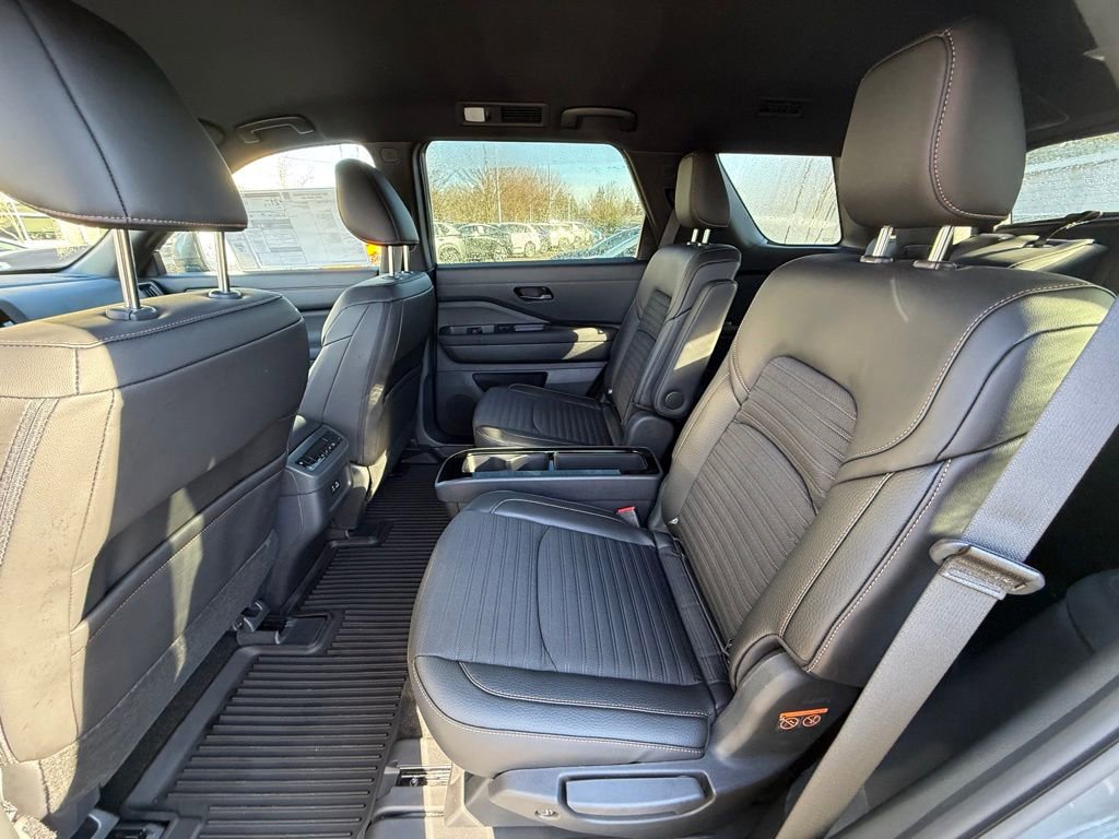 New 2025 Nissan Pathfinder Rock Creek image 20