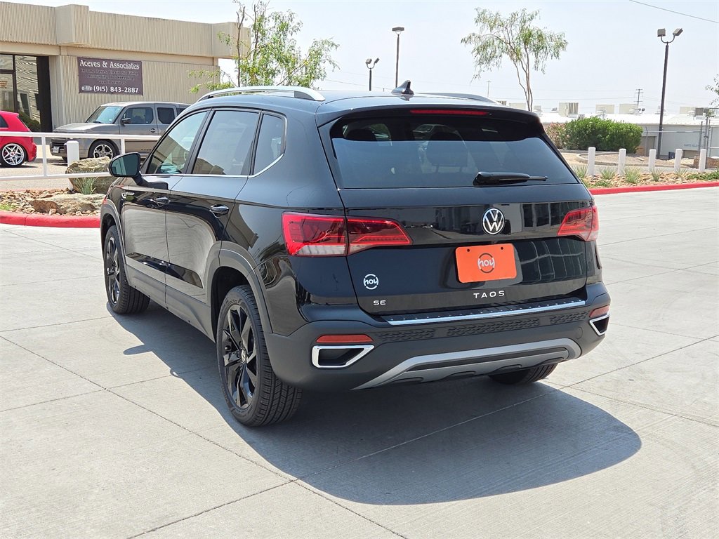 Used 2024 Volkswagen Taos SE image 8