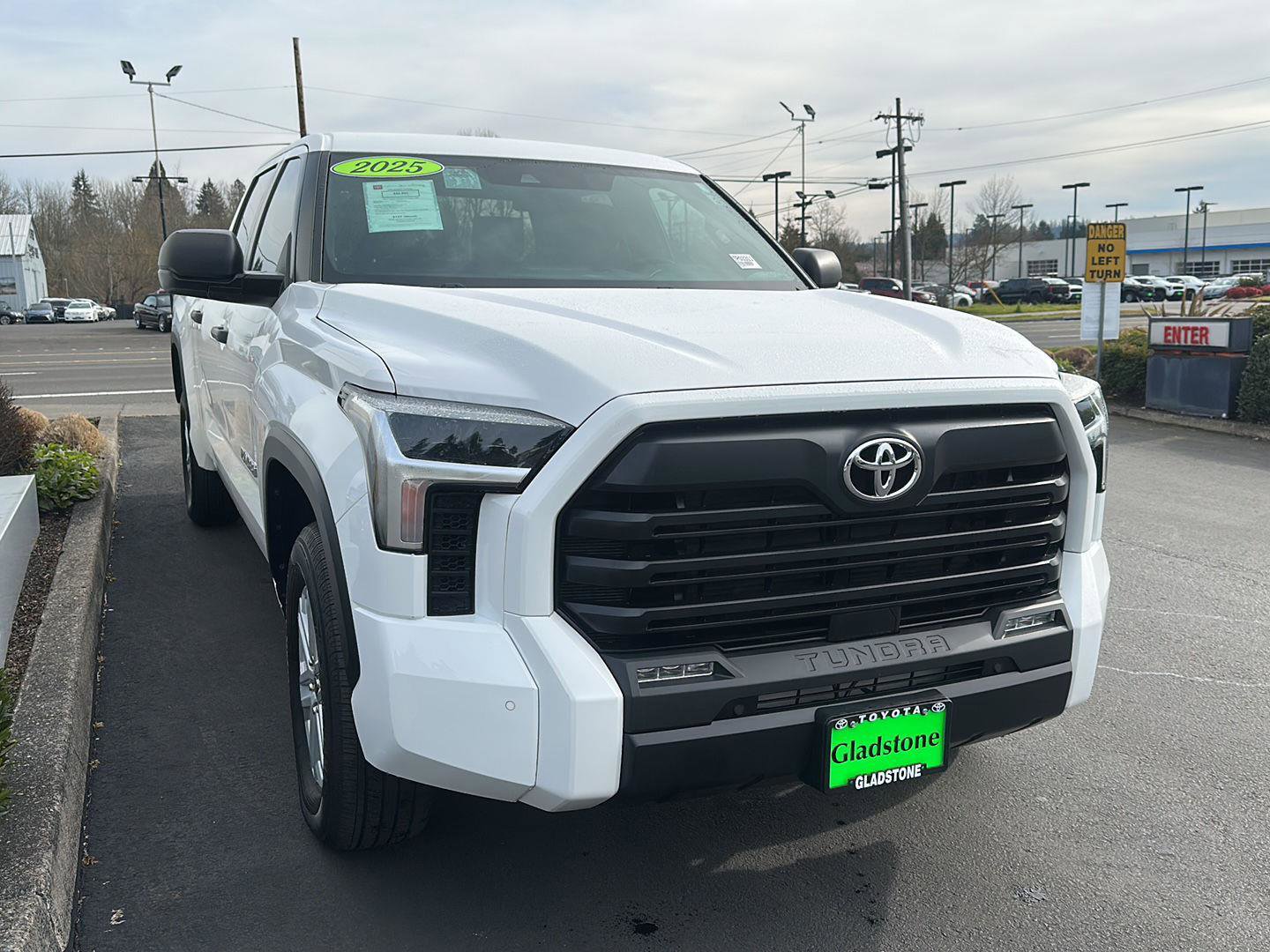 Used 2025 Toyota Tundra SR5 image 6