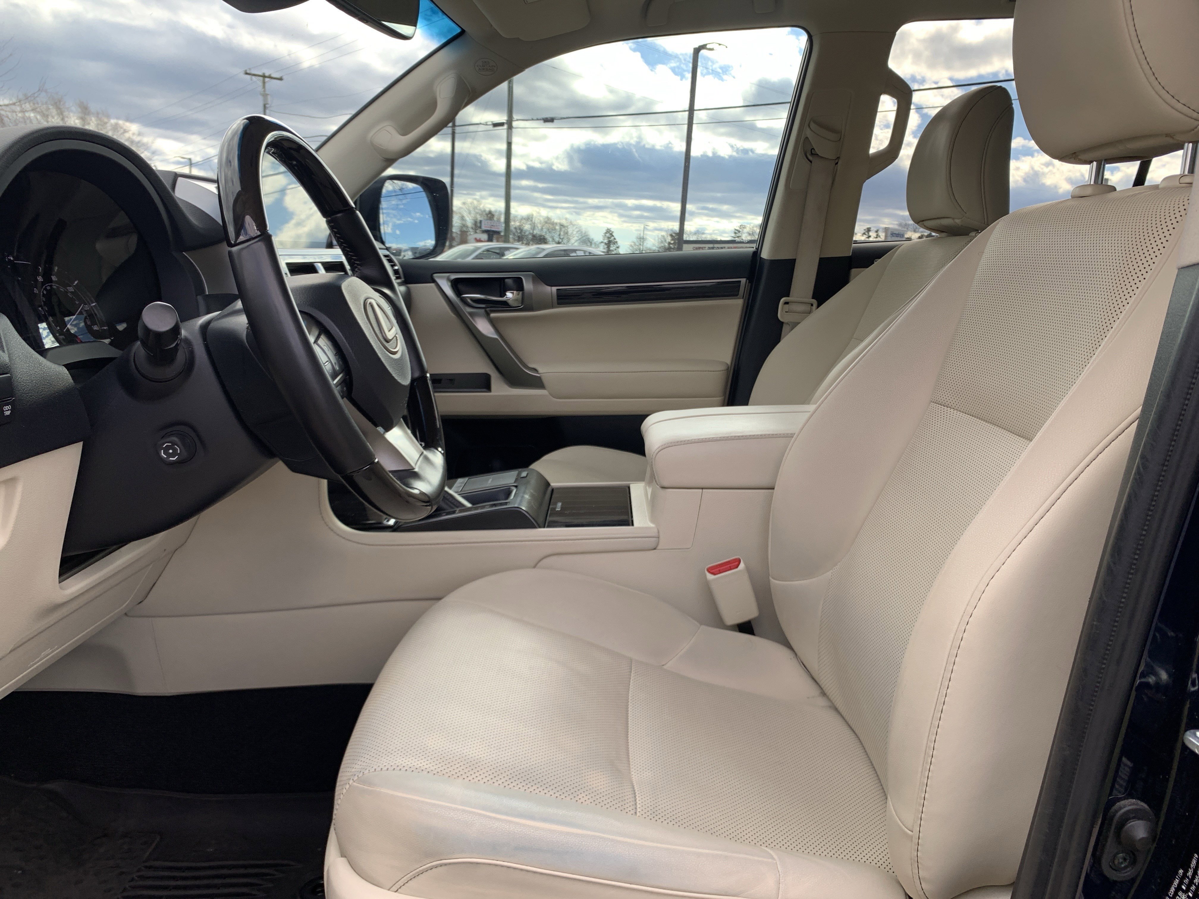 Used 2023 Lexus GX 460 Premium image 16