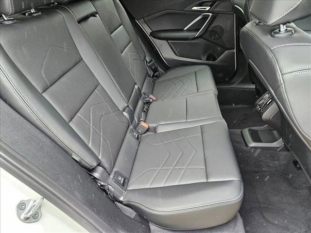 Used 2025 BMW X2 xDrive28i w/ Convenience Package image 18